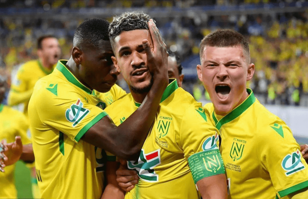 米兰体育官方网- 皇马全员备战欧超杯决赛 