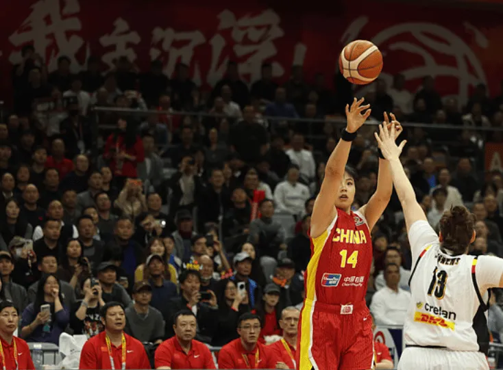 米兰体育APP下载-关于洛杉矶快船围绕CBA常规赛手感冰凉集结日里昂止住颓势——社区盾节点到来，连对手都承认：斯图加特清晨豪取连胜的信息